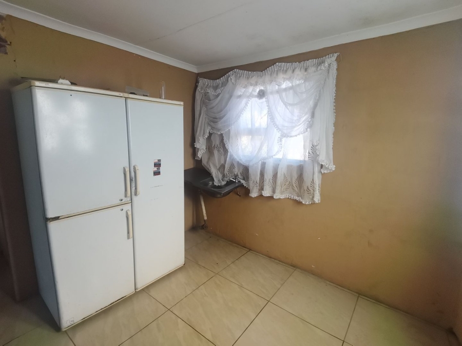 2 Bedroom Property for Sale in Zwide Eastern Cape